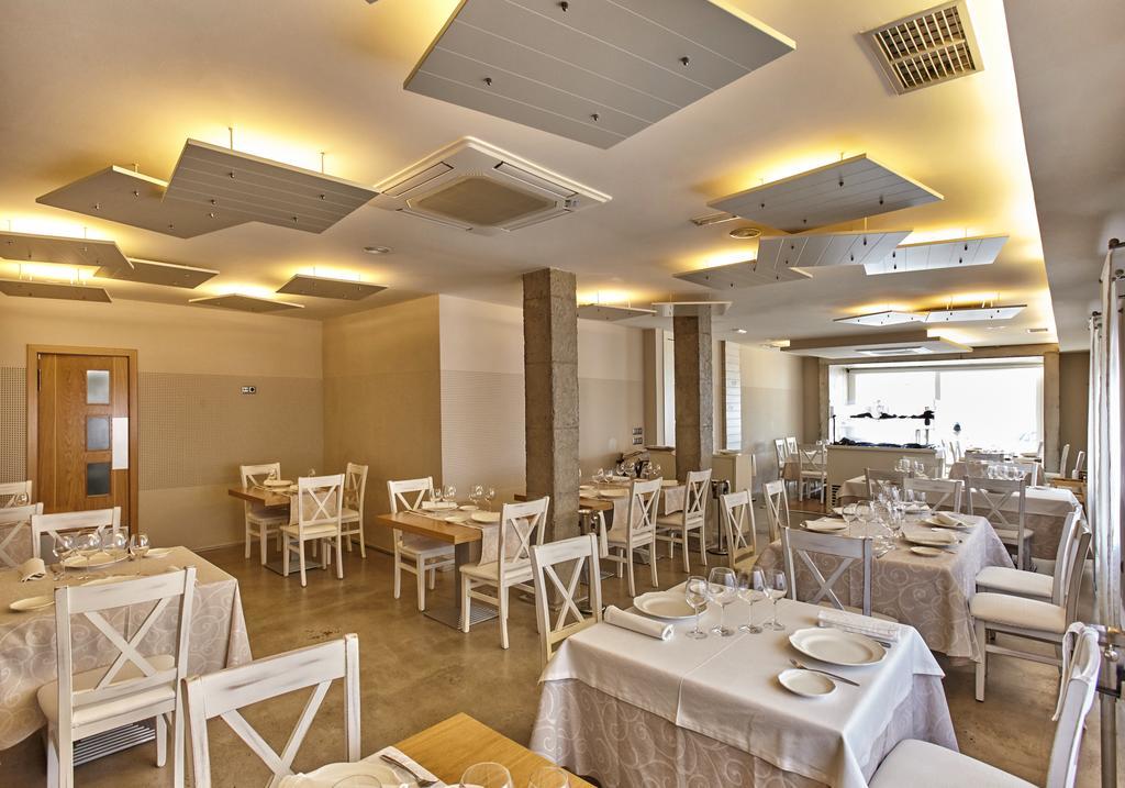 Hotel Boa Vista Viveiro Εξωτερικό φωτογραφία