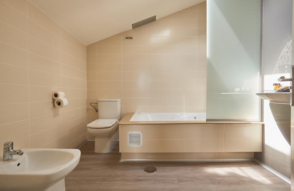 Hotel Boa Vista Viveiro Εξωτερικό φωτογραφία