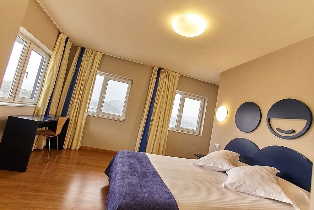 Hotel Boa Vista Viveiro Εξωτερικό φωτογραφία