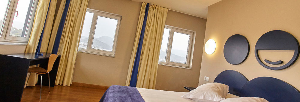 Hotel Boa Vista Viveiro Εξωτερικό φωτογραφία